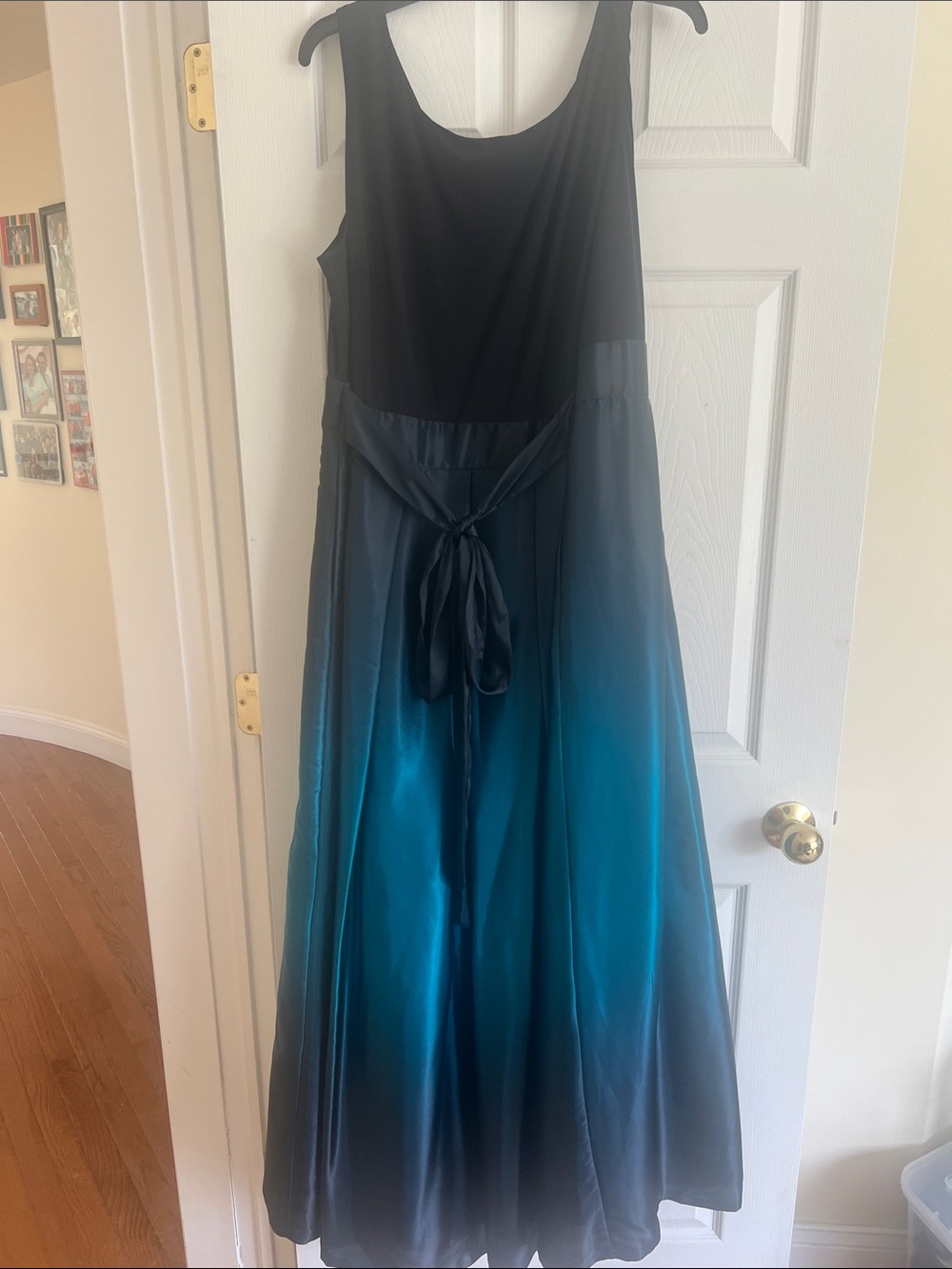 SLNY Black Women's Dress with Rear Zipper